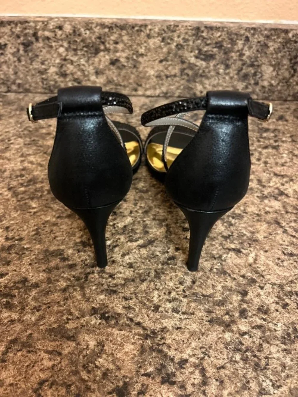 Thalia Sodi heeled sandals - Size 6